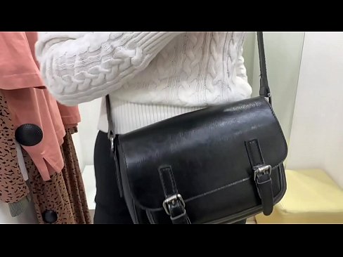 ❤️ 試着室でディルドを使った若い雌犬フェラルベリーの公開オナニー ️❌  at porn ja.dienlanhbk.top ❌️❤